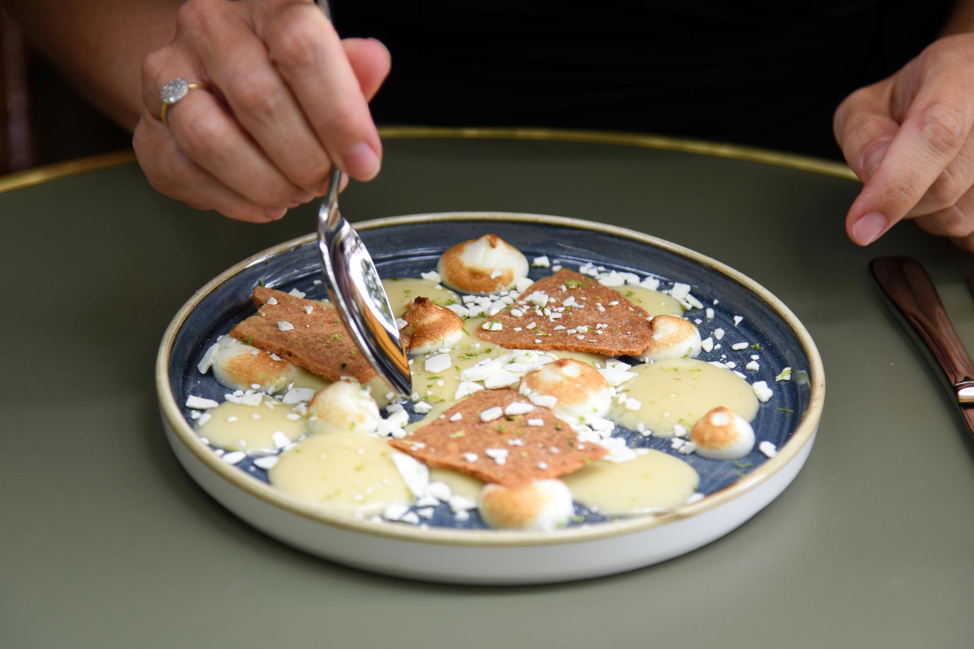 patty-brasserie-bercy-dessert-tarte-citron-slider-revo